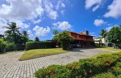 Imagem: A casa em condomínio possui 4 Dormitórios, 5 Banheiros, 3