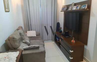 Imagem: O apartamento possui 2 Dormitórios, 1 Banheiro, 1 Vaga na garagem