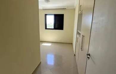 Imagem 14: Lindo AP amplo e repleto com planejados em ótima localização na zona...