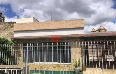 Imagem: A casa possui 4 Dormitórios, 5 Banheiros, 2 Vagas na garagem