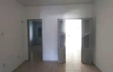 Imagem: A casa possui 2 Dormitórios, 1 Banheiro, 72m² de Área e