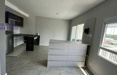 Imagem: O apartamento possui 1 Dormitório, 1 Banheiro, 1 Vaga na garagem