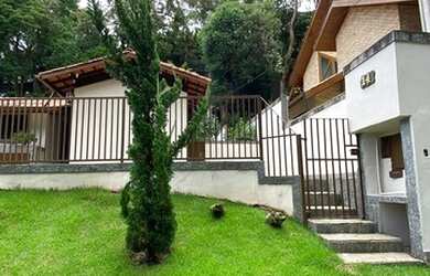 Imagem: A casa em condomínio possui 3 Dormitórios, 5 Banheiros, 3