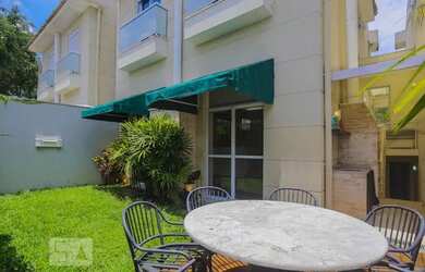 Imagem: A casa em condomínio possui 3 Dormitórios, 5 Banheiros, 5