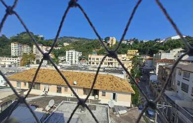 Imagem 11: Duplex para venda possui 183 metros quadrados com 3 quartos em Santa Teresa...