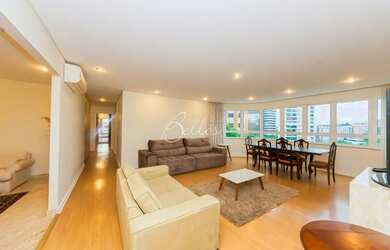 Imagem: O apartamento possui 4 Dormitórios, 4 Banheiros, 3 Vagas na