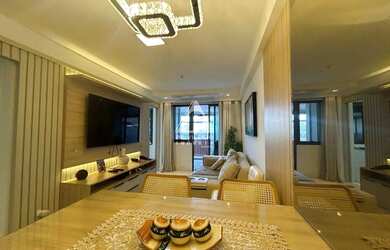 Imagem 2: Luxo à Beira-Mar Royal Plaza - Apartamento 2 Quartos e 2 Vagas Frontal...