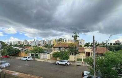 Imagem 12: Casa com com 4 quartos e 261m² para alugar