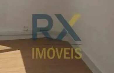 Imagem: O depósito possui 2 Vagas na garagem, 80m² de Área e está