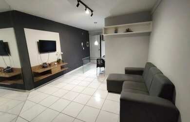 Imagem: O apartamento possui 1 Dormitório, Acomodam 4 pessoas, 1 Vaga