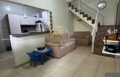 Imagem: A casa possui 4 Dormitórios, 2 Banheiros, 1 Vaga na garagem