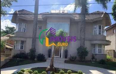 Imagem: A casa em condomínio possui 5 Dormitórios, 5 Banheiros, 5