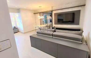 Imagem: O apartamento possui 3 Dormitórios, 3 Banheiros, 2 Vagas na