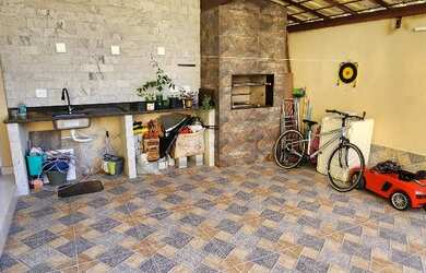 Imagem: A casa em condomínio possui 3 Dormitórios, 3 Banheiros, 2