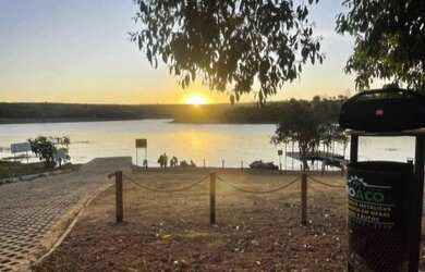 Imagem: O terreno possui 602m² de Área e está localizado em Parque