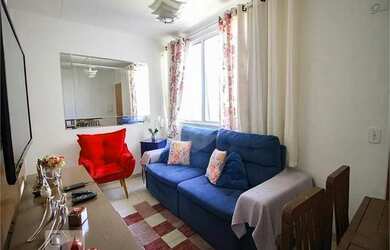 Imagem: O apartamento possui 2 Dormitórios, 1 Banheiro, 1 Vaga na garagem