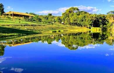 Imagem: O terreno possui 1.200m² de Área e está localizado em Bela