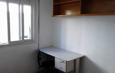 Imagem: O quarto possui Imóvel mobiliado e está localizado em Rio