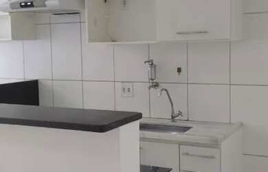 Imagem: O apartamento possui 2 Dormitórios, 1 Banheiro, 1 Vaga na garagem