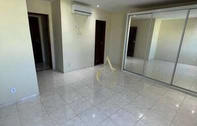 Imagem: A casa possui 2 Dormitórios, 2 Banheiros, 98m² de Área e