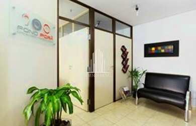 Imagem: O depósito possui 1 Vaga na garagem e 40m² de Área e está