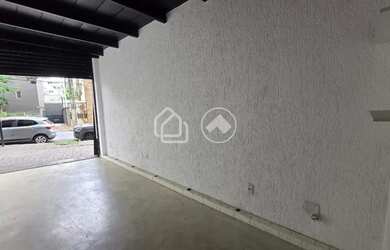 Imagem: O depósito para alugar possui 50m² de Área e está localizado