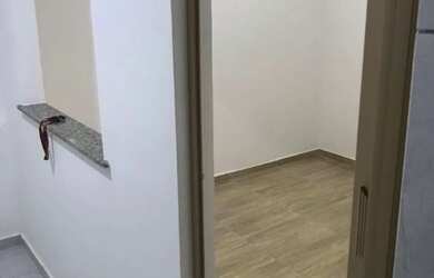 Imagem: A casa possui 1 Dormitório, 1 Banheiro e está localizado