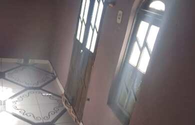 Imagem 2: Casa com quintal com 10 largura e 82 de comprimento