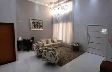 Imagem: O depósito possui 4 Vagas na garagem, 348m² de Área e está