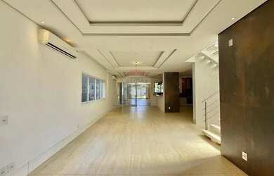 Imagem 2: RE/MAX ALUGA CASA EM CONDOMÍNIO 3 SUÍTES 470 M² 4 VAGAS R$ 13.000,00...