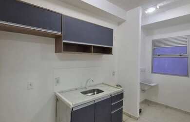 Imagem: O apartamento possui 2 Dormitórios, 1 Banheiro, 1 Vaga na garagem