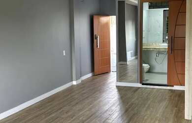 Imagem: A casa possui 1 Dormitório, 1 Banheiro, 33m² de Área e está