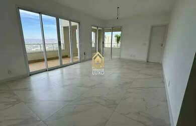 Imagem: O apartamento possui 4 Dormitórios, 5 Banheiros, 3 Vagas na