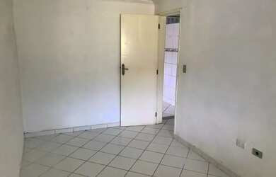 Imagem: A casa possui 3 Dormitórios, 3 Banheiros, 3 Vagas na garagem