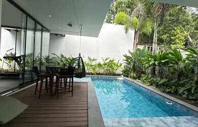 Imagem 13: Belíssima Duplex no Alphaville 1. 484m2, 3 Suítes, Piscina, ESolar, GGerador. 100% Mobilia