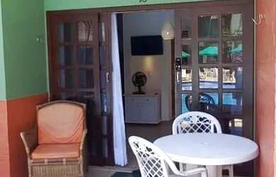 Imagem: A casa em condomínio possui 2 Dormitórios, 2 Banheiros, 108m²