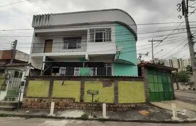 Imagem: A casa possui 2 Dormitórios, 2 Banheiros, 80m² de Área e