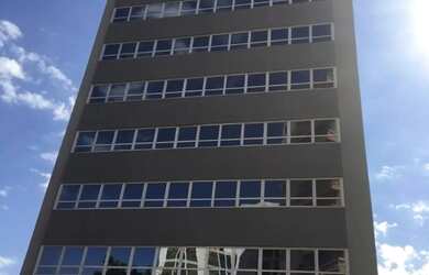 Imagem: O depósito possui 5 Vagas na garagem, 4.600m² de Área e