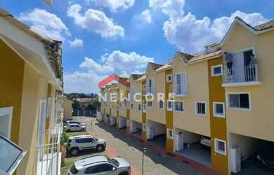 Imagem: A casa em condomínio possui 3 Dormitórios, 2 Banheiros, 2