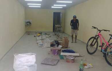 Imagem 3: O ponto ser encontra alugado ok quero 450 milna loja pego carro na negociação...