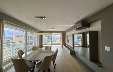 Imagem: O apartamento possui 3 Dormitórios, 2 Banheiros, 2 Vagas na