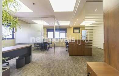 Imagem: O depósito possui 2 Vagas na garagem, 40m² de Área e está