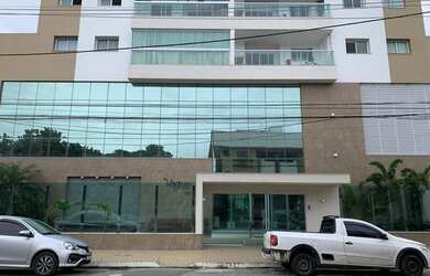 Imagem 2: Apartamento no Vogue frente à praça do Flamboyant, 3 quartos e varanda...