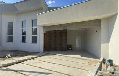 Imagem: A casa em condomínio possui 3 Dormitórios, 3 Banheiros, 3