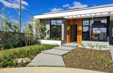 Imagem: A casa em condomínio possui 3 Dormitórios, 5 Banheiros, 4