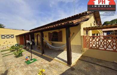 Imagem: A casa possui 5 Dormitórios, 3 Banheiros, 5 Vagas na garagem