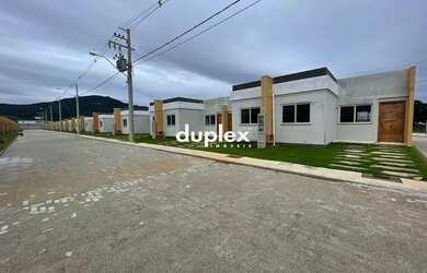 Imagem: A casa possui 2 Dormitórios, 1 Banheiro, 1 Vaga na garagem