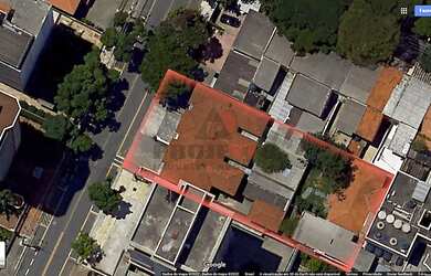 Imagem: O terreno possui Imóvel novo e está localizado em Centro