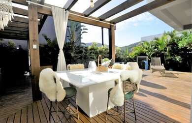 Imagem 15: Casa maravilhosa de alto padrão em condomínio fechado no bairro Rio...