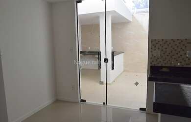 Imagem: Cód. 9909 - Oportunidade de morar em uma confortável casa